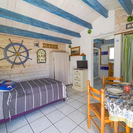 L'Ile D'Yeu, Vos Prochaines Vacances - Velos Inclus Port-Joinville 外观 照片